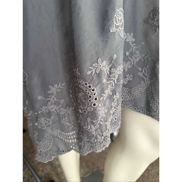 Johnny Was Women's Gray Cupra Rayon V-neck Embroidered Eyelet Tunic Dress Medium - Picture 3 of 6